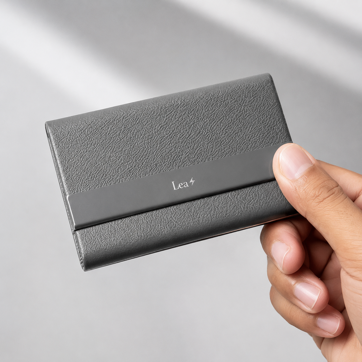 Personalized Magnetic Wallet & Card Holder 🖤